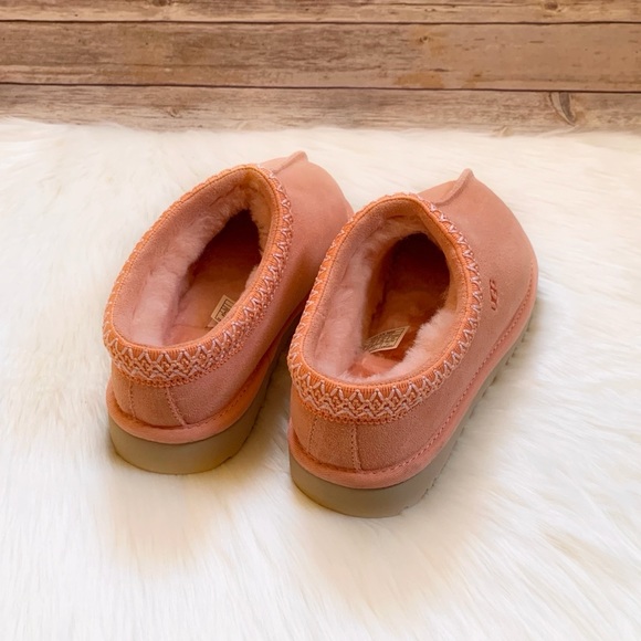 UGG Tasman Slipper For Outdoor/Indoor Use - Picture 4 of 8